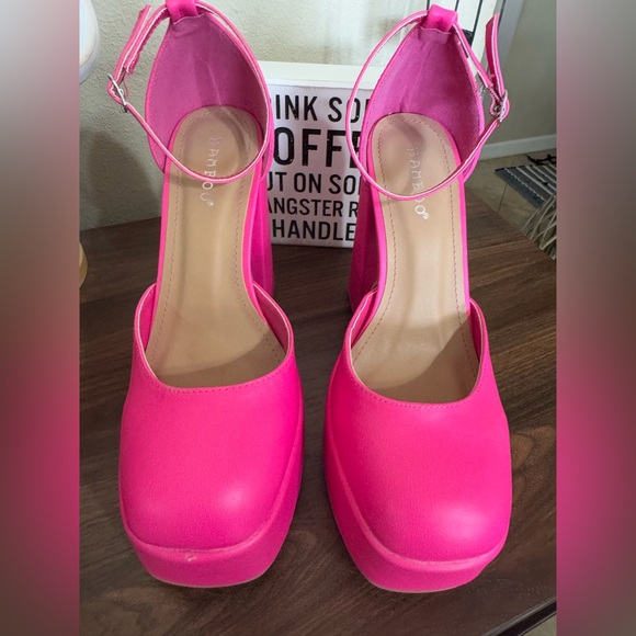 Hot Pink Platform Block High Heels Size 8 - Picture 12 of 12